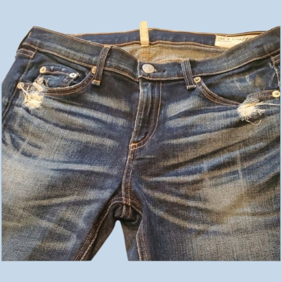 rag & bone skinny capri jeans in a classic medium wash denim. Size 29. - Picture 7 of 7